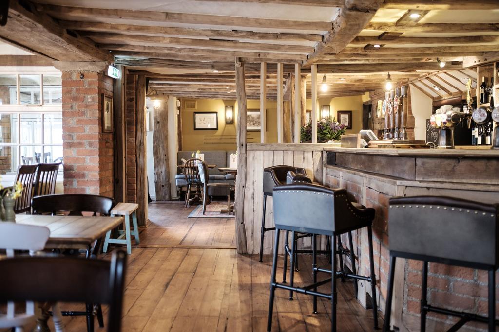 The White Hart Hotel Stockbridge  Luaran gambar