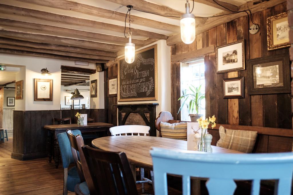 The White Hart Hotel Stockbridge  Luaran gambar