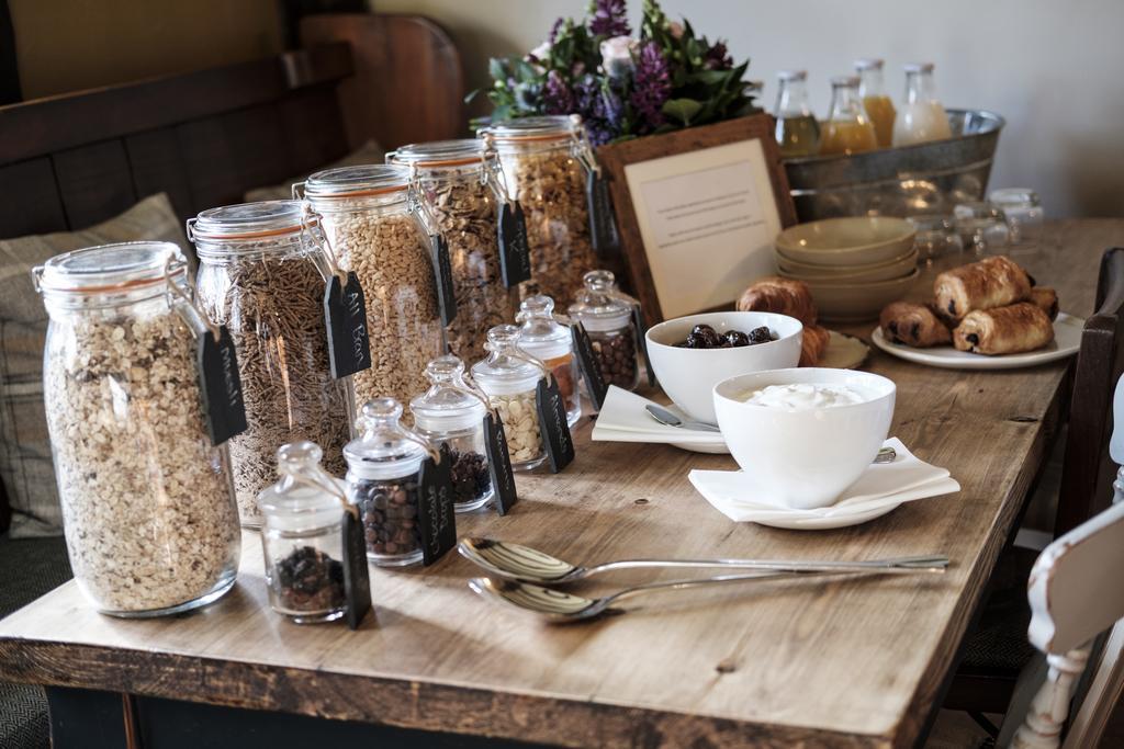 The White Hart Hotel Stockbridge  Luaran gambar