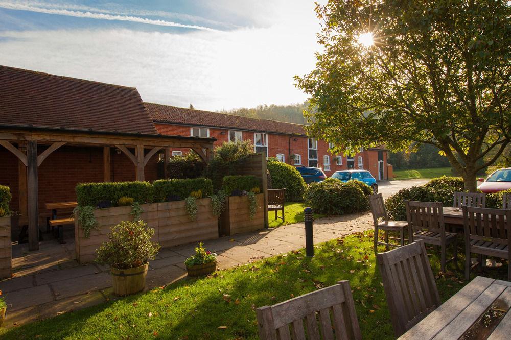 The White Hart Hotel Stockbridge  Luaran gambar