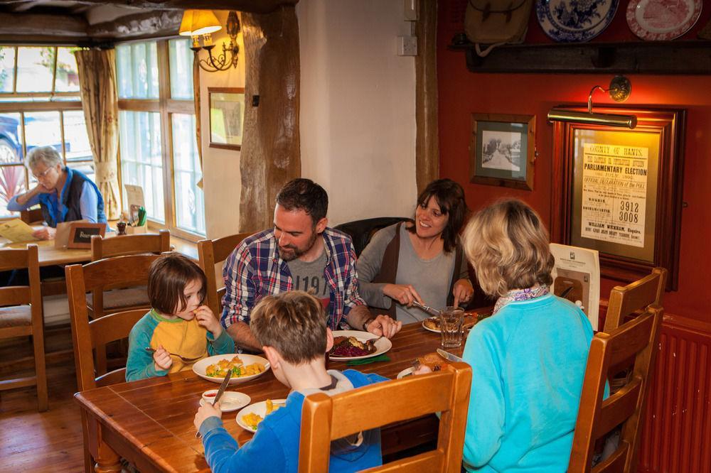 The White Hart Hotel Stockbridge  Luaran gambar
