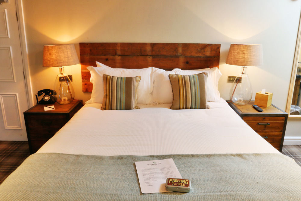The White Hart Hotel Stockbridge  Luaran gambar