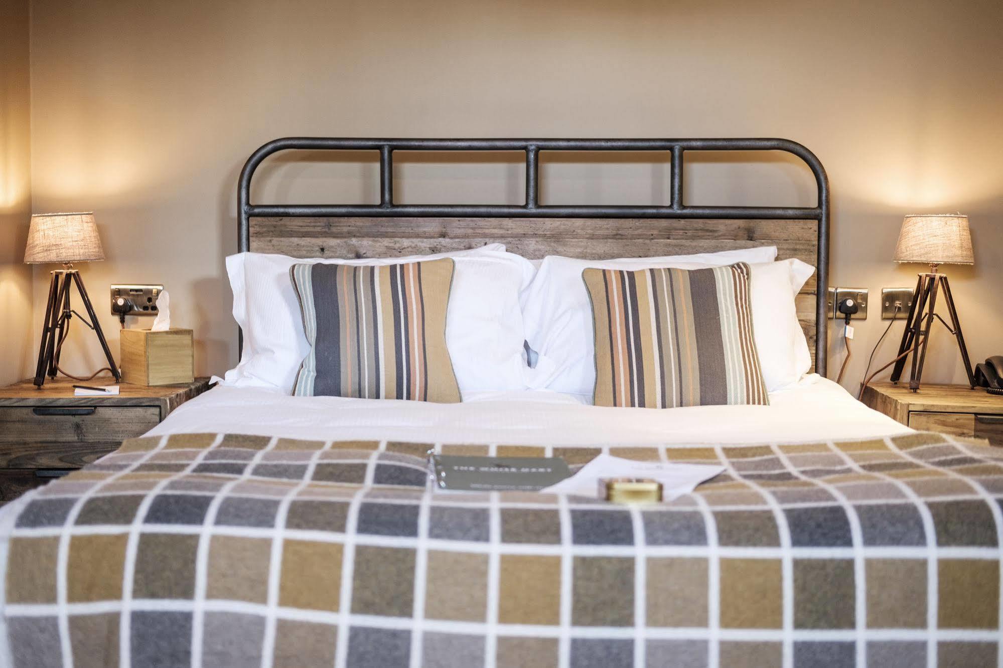 The White Hart Hotel Stockbridge  Luaran gambar