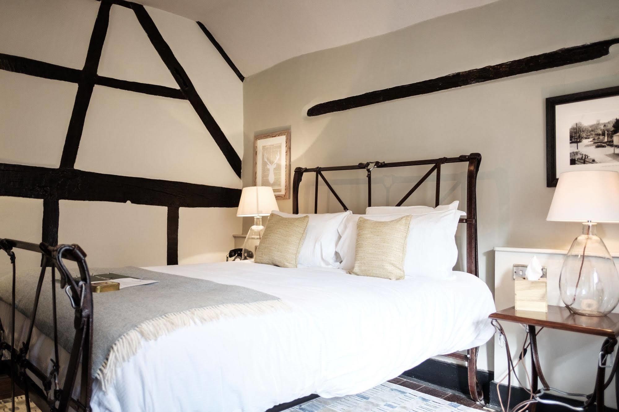 The White Hart Hotel Stockbridge  Luaran gambar