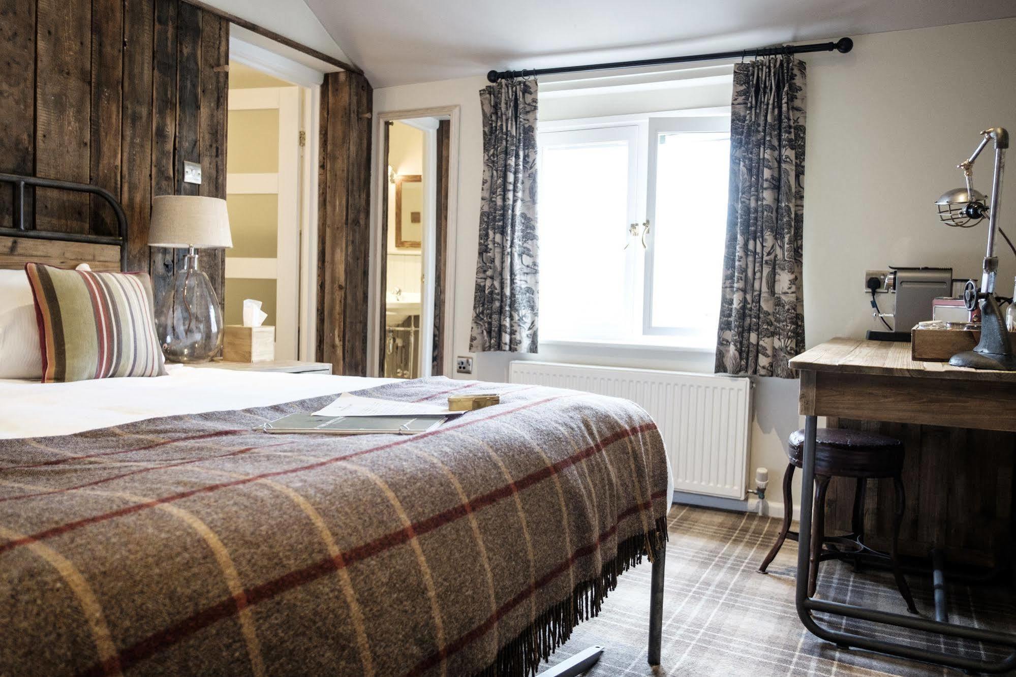 The White Hart Hotel Stockbridge  Luaran gambar