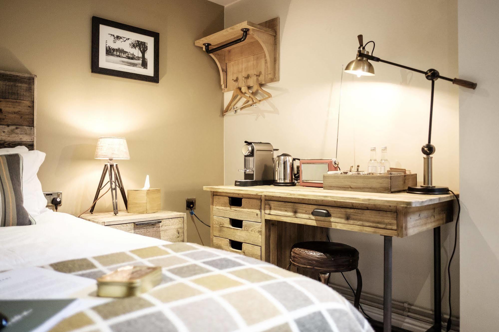 The White Hart Hotel Stockbridge  Luaran gambar