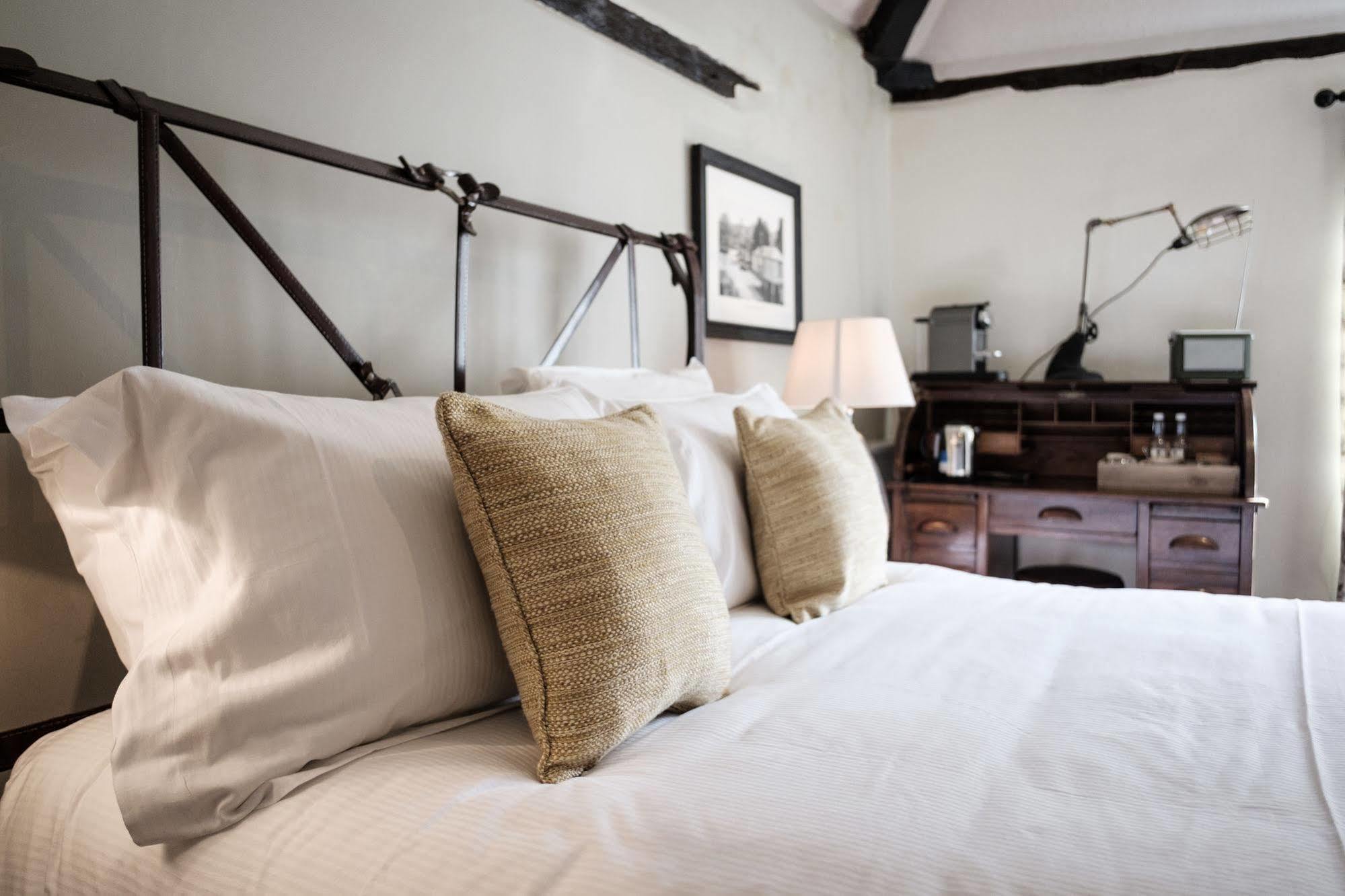 The White Hart Hotel Stockbridge  Luaran gambar