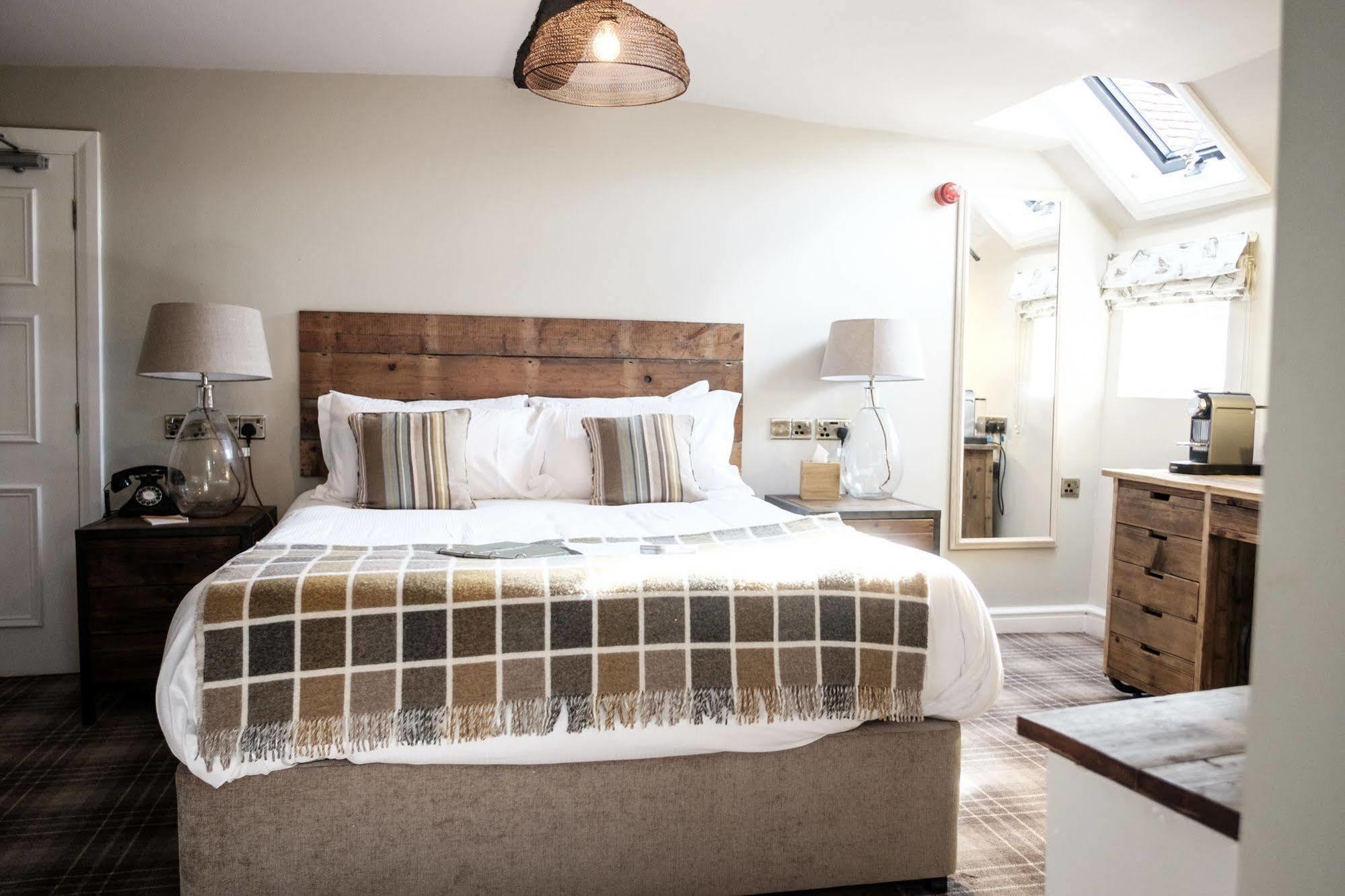 The White Hart Hotel Stockbridge  Luaran gambar