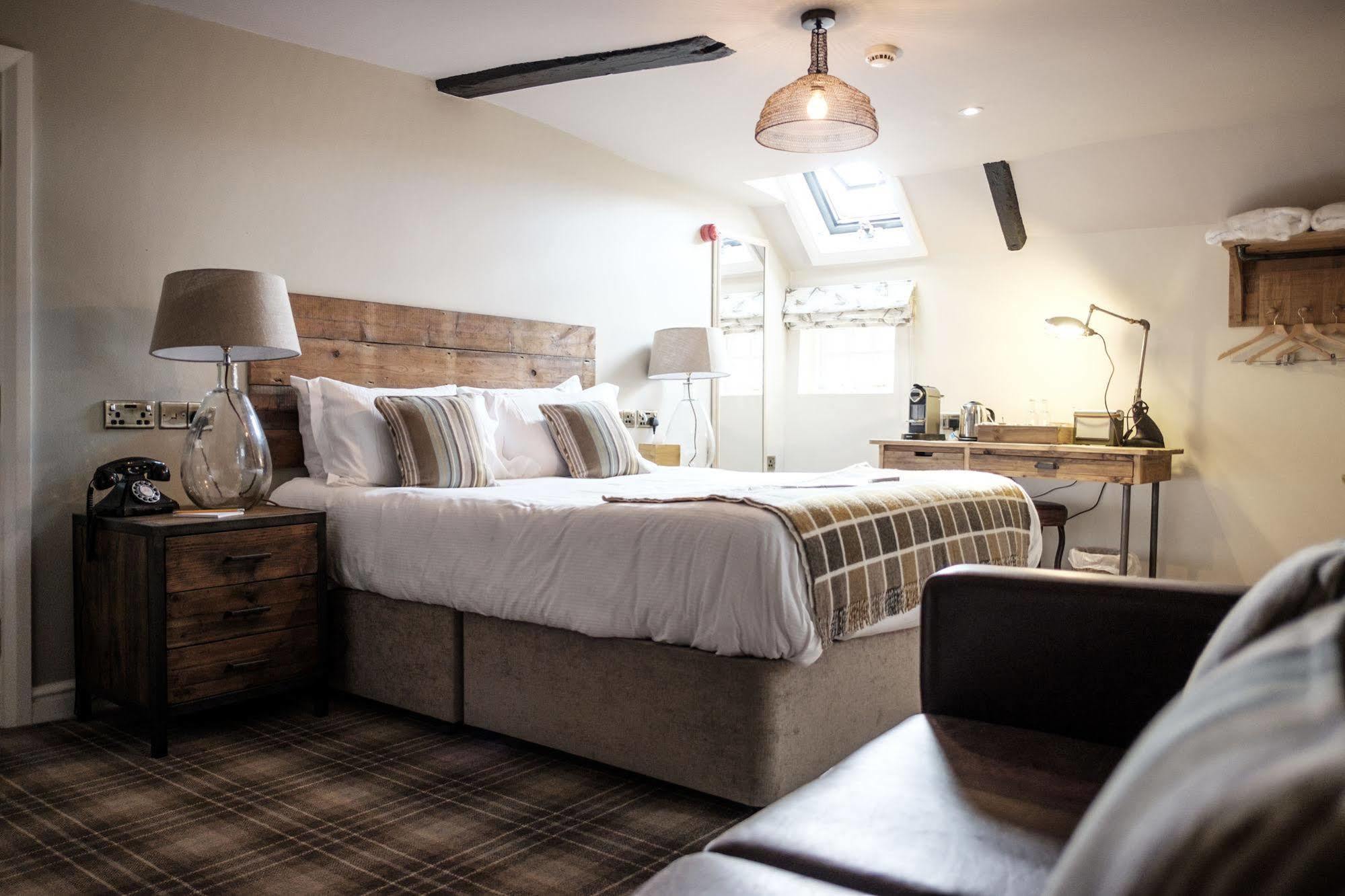 The White Hart Hotel Stockbridge  Luaran gambar
